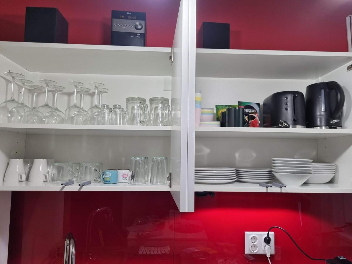 Flora Apartman Lägenhet Szeged Exteriör bild